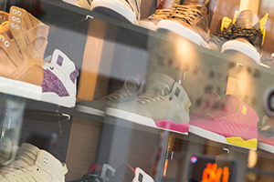 VISUAL MERCHANDISING